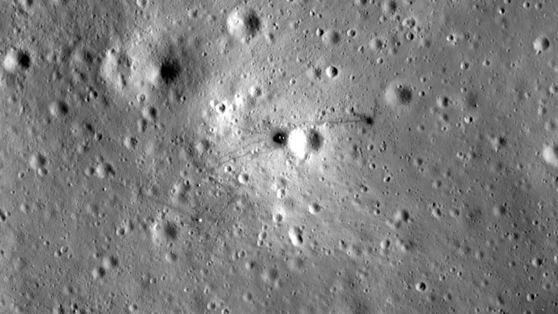 Apollo 16. LROC NAC M129187331L, 22 May 2010.
