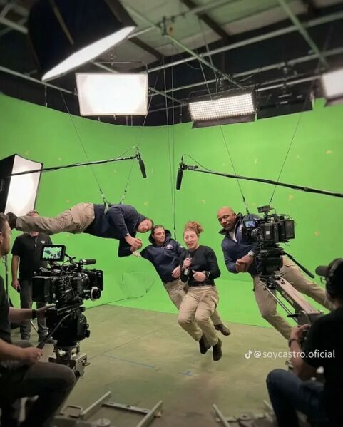 File:Artemis Green screen.jpg