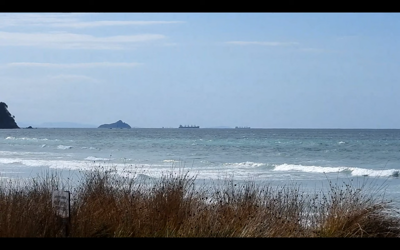 File:Boat horizon unzoom.png